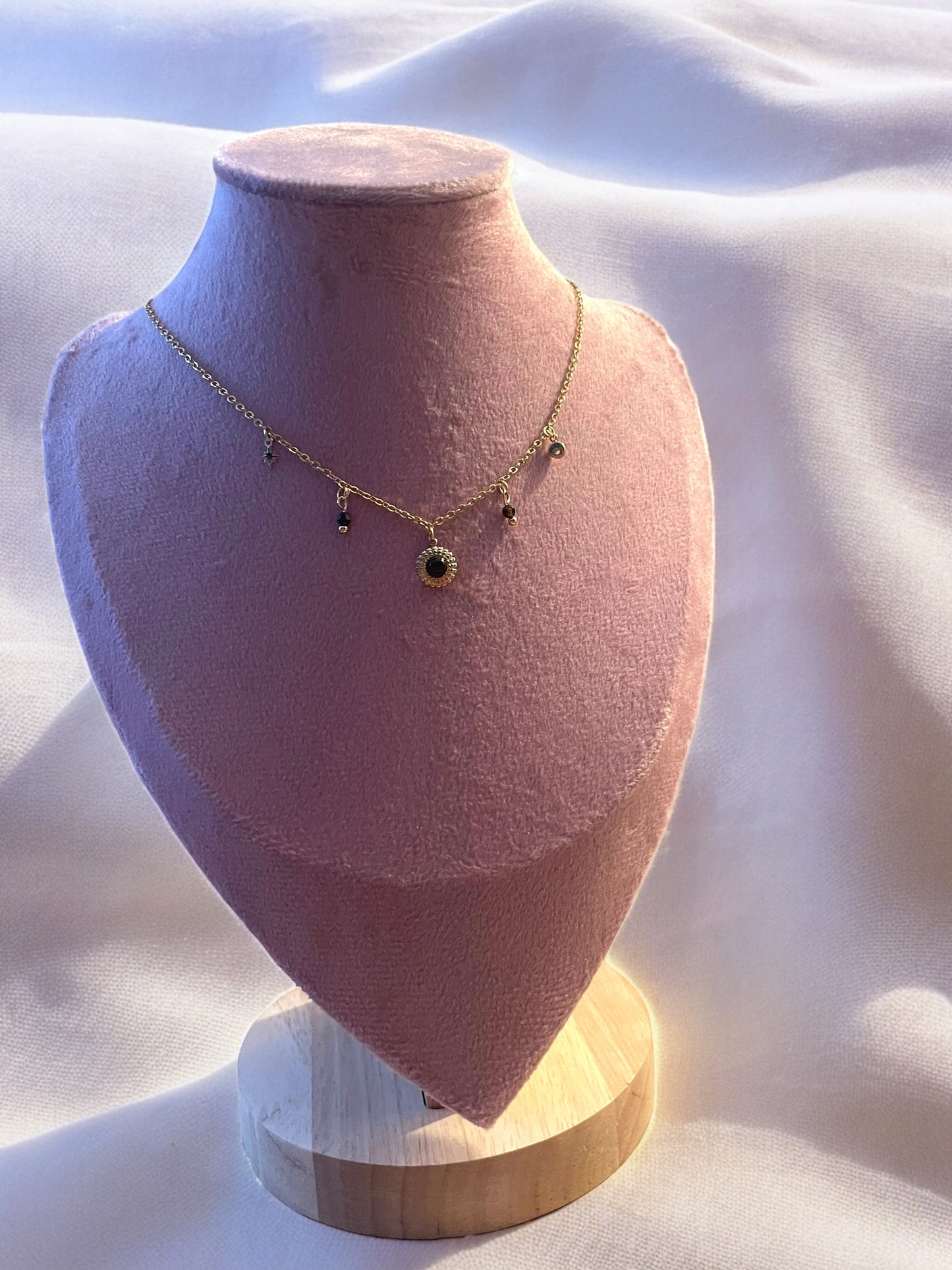 Collier tya